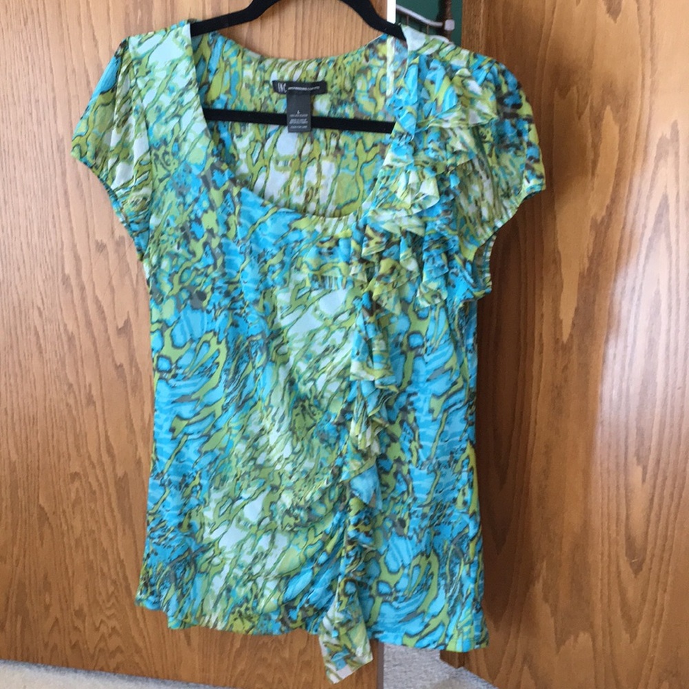 Beautiful teal and green cap sleeve top